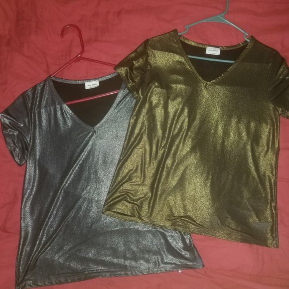 Free Kisses Tops - 🦄🦄NWOT Silver and Gold Metallic Tops🦄🦄